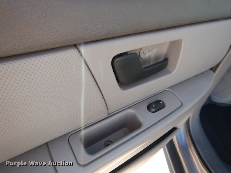 image for item DN5413 2006 Ford Taurus SE