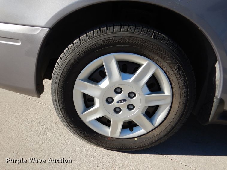 image for item DN5413 2006 Ford Taurus SE