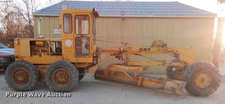 image for item DN5418 1964 Caterpillar 12E  rigid frame motor grader