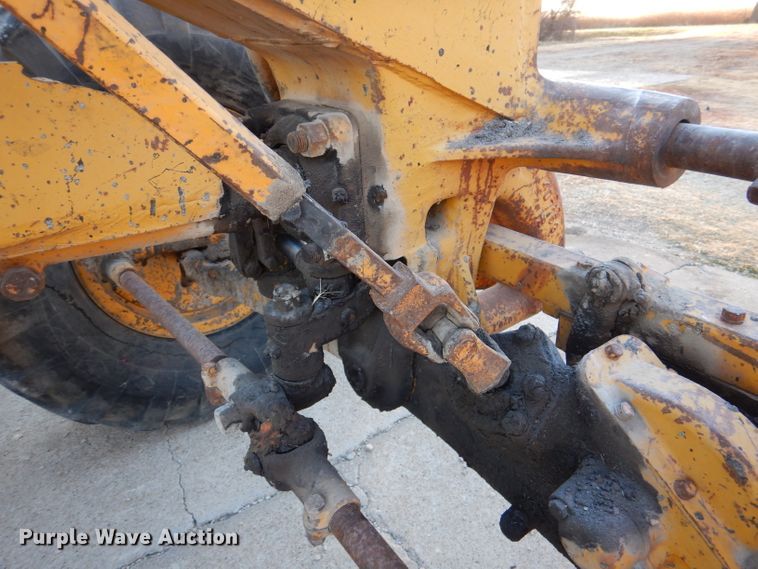 image for item DN5418 1964 Caterpillar 12E  rigid frame motor grader