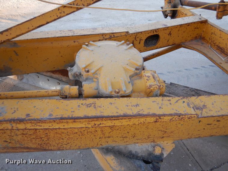 image for item DN5418 1964 Caterpillar 12E  rigid frame motor grader