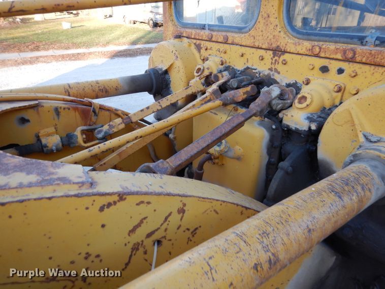 image for item DN5418 1964 Caterpillar 12E  rigid frame motor grader