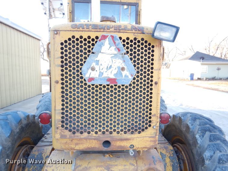 image for item DN5418 1964 Caterpillar 12E  rigid frame motor grader