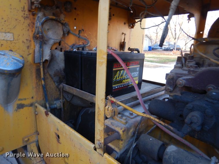 image for item DN5418 1964 Caterpillar 12E  rigid frame motor grader