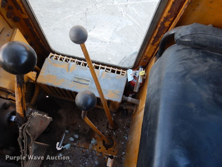 image for item DN5418 1964 Caterpillar 12E  rigid frame motor grader