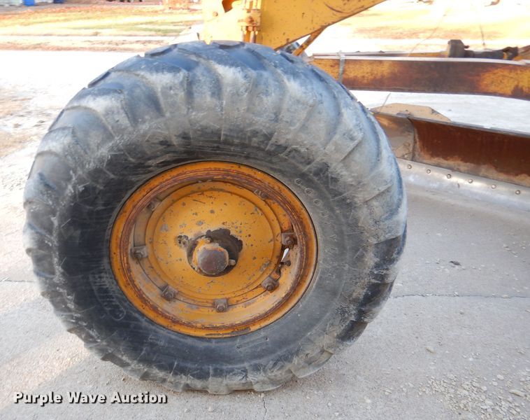 image for item DN5418 1964 Caterpillar 12E  rigid frame motor grader