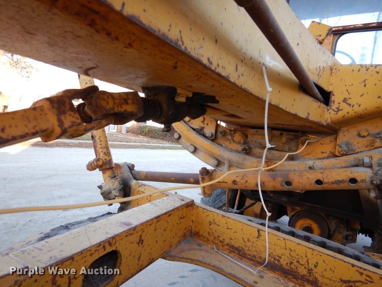 image for item DN5418 1964 Caterpillar 12E  rigid frame motor grader