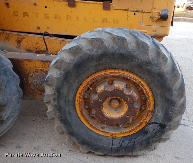 image for item DN5418 1964 Caterpillar 12E  rigid frame motor grader