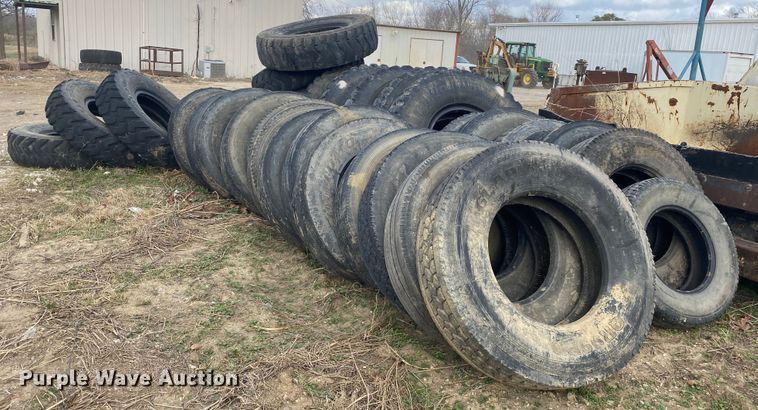 image for item DN6613 Approximately 30 tires