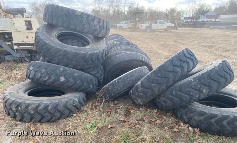 image for item DN6613 Approximately 30 tires
