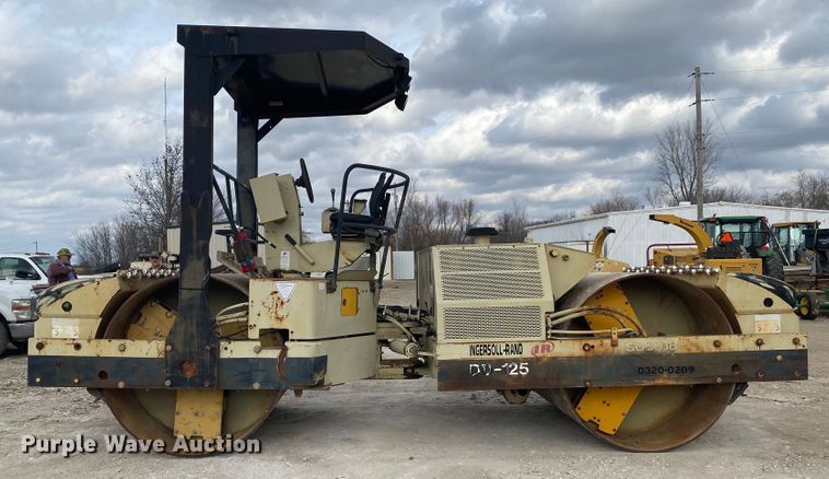 image for item DN6625 Ingersoll Rand DD-125  double drum vibratory roller