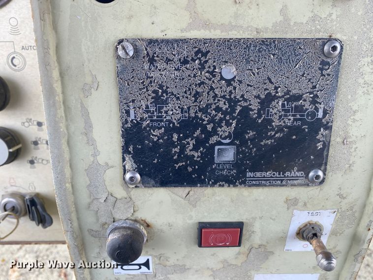 image for item DN6625 Ingersoll Rand DD-125  double drum vibratory roller