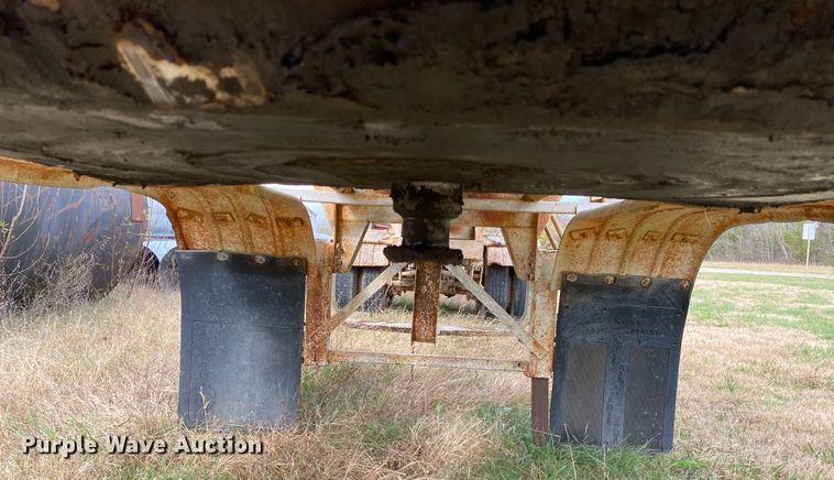 image for item DN6626 1975  tank trailer