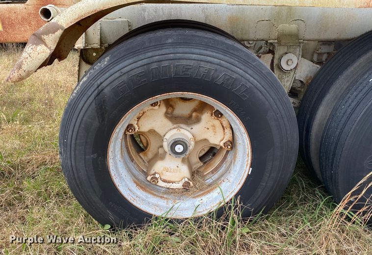 image for item DN6626 1975  tank trailer