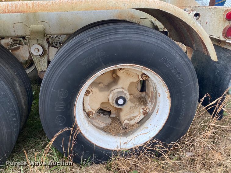 image for item DN6626 1975  tank trailer