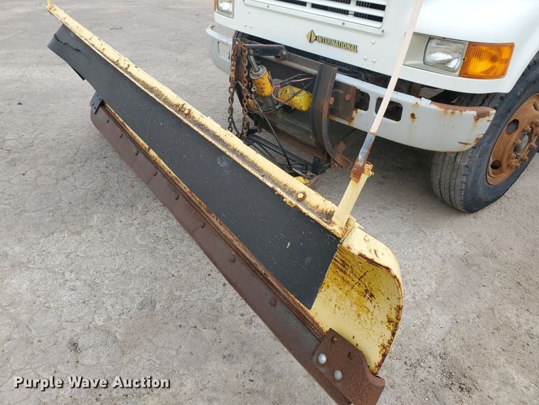 image for item GK9984 1992 International 4700  dump truck