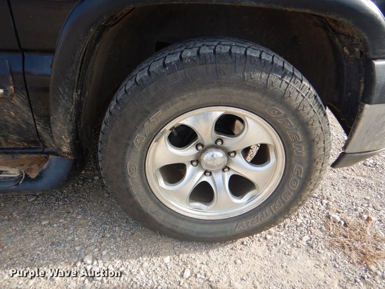 image for item ID9185 2001 Chevrolet Tahoe  SUV