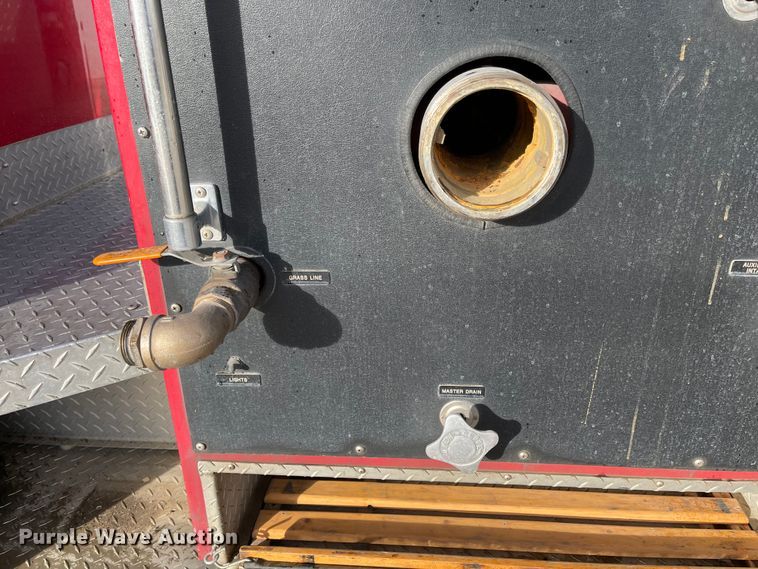 image for item IJ9508 1989 GMC C7000  pumper fire truck