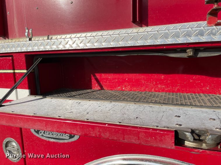 image for item IJ9508 1989 GMC C7000  pumper fire truck