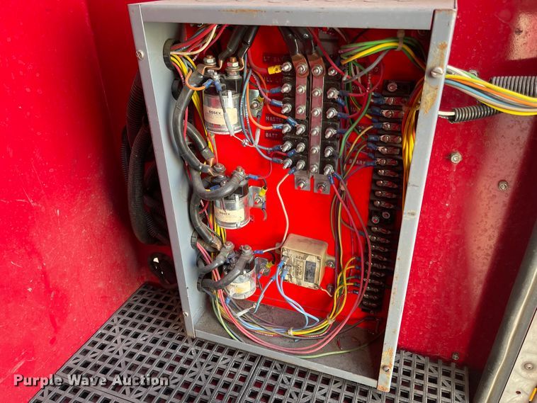 image for item IJ9508 1989 GMC C7000  pumper fire truck