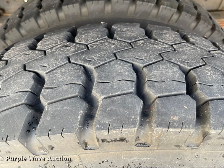 image for item IJ9508 1989 GMC C7000  pumper fire truck