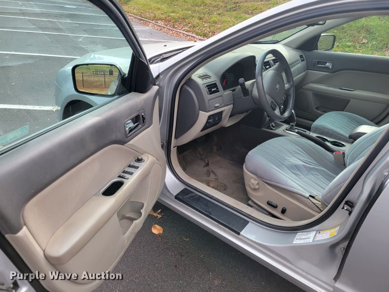 image for item IV9719 2010 Ford Fusion