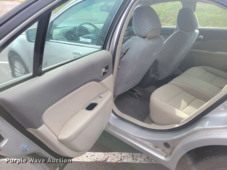 image for item IV9719 2010 Ford Fusion