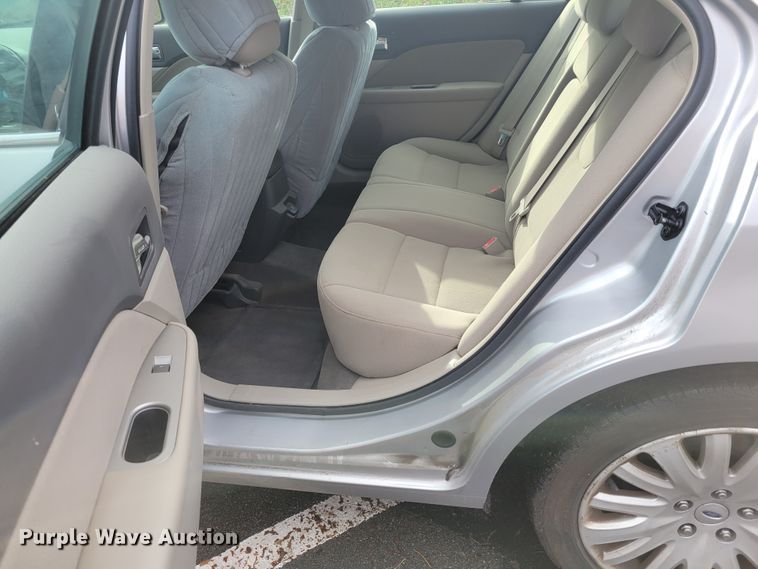 image for item IV9719 2010 Ford Fusion