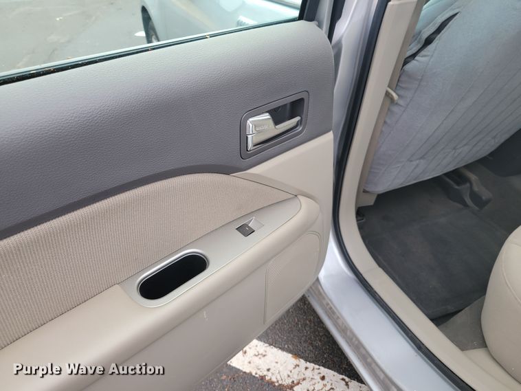 image for item IV9719 2010 Ford Fusion