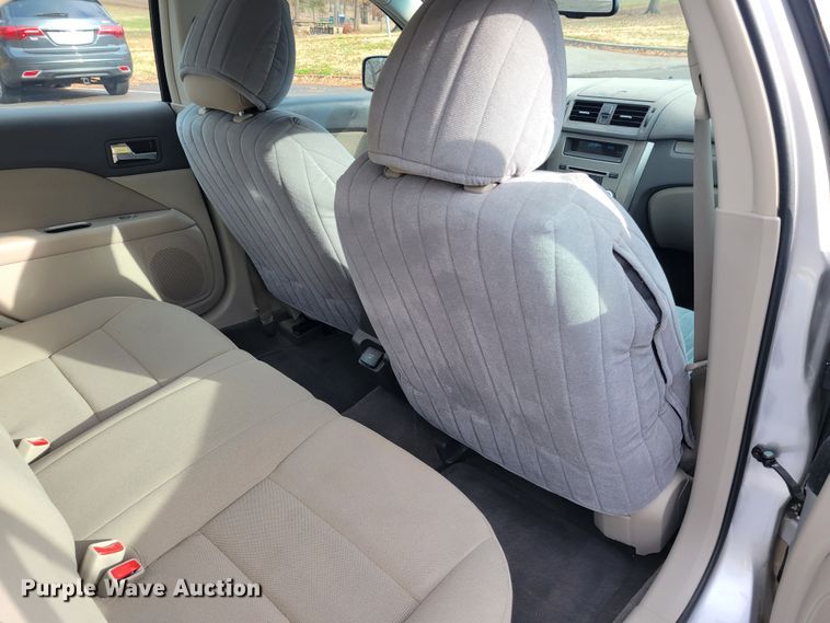 image for item IV9719 2010 Ford Fusion