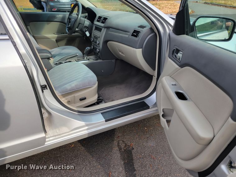 image for item IV9719 2010 Ford Fusion