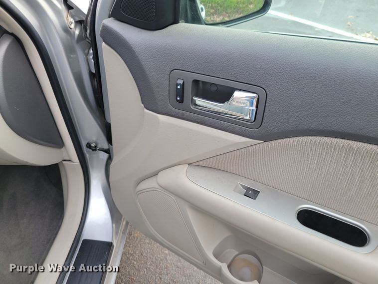 image for item IV9719 2010 Ford Fusion