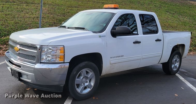 image for item IV9720 2012 Chevrolet Silverado 1500  Crew Cab pickup truck
