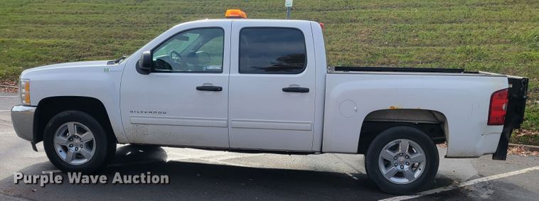image for item IV9720 2012 Chevrolet Silverado 1500  Crew Cab pickup truck
