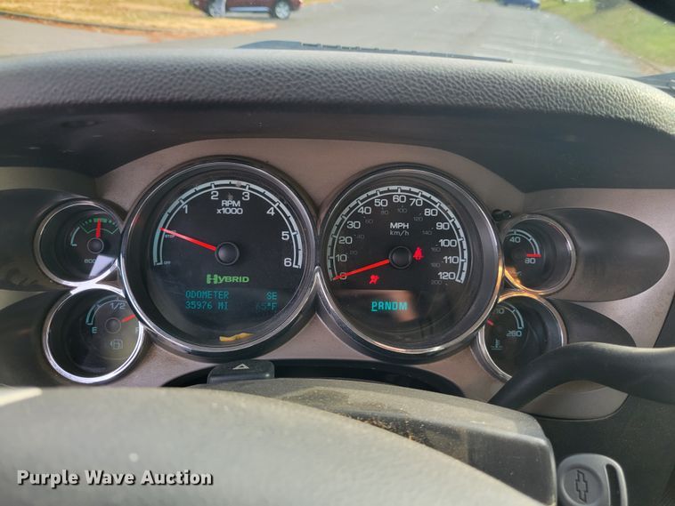 image for item IV9720 2012 Chevrolet Silverado 1500  Crew Cab pickup truck