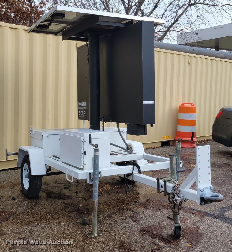 image for item IV9721 2011 American Signal  message board trailer