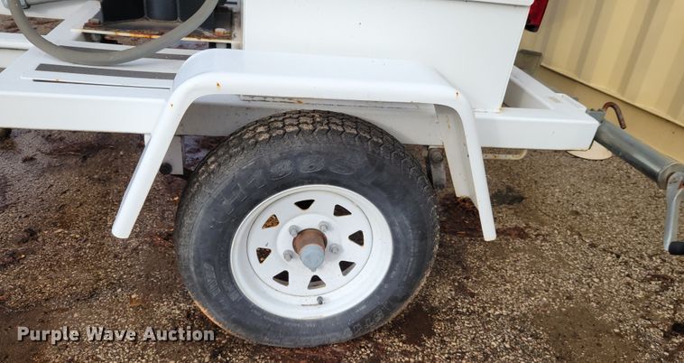 image for item IV9721 2011 American Signal  message board trailer