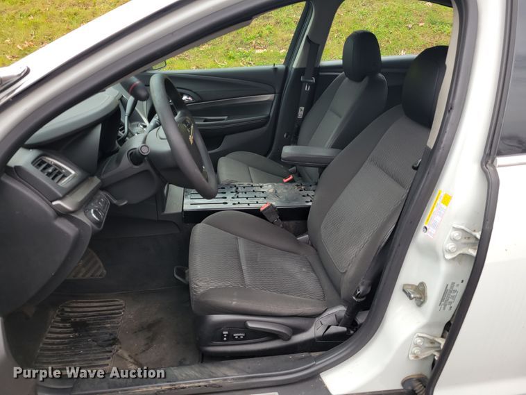 image for item IV9722 2014 Chevrolet Caprice Police