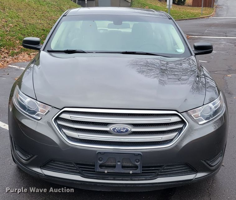 image for item IV9723 2016 Ford Taurus