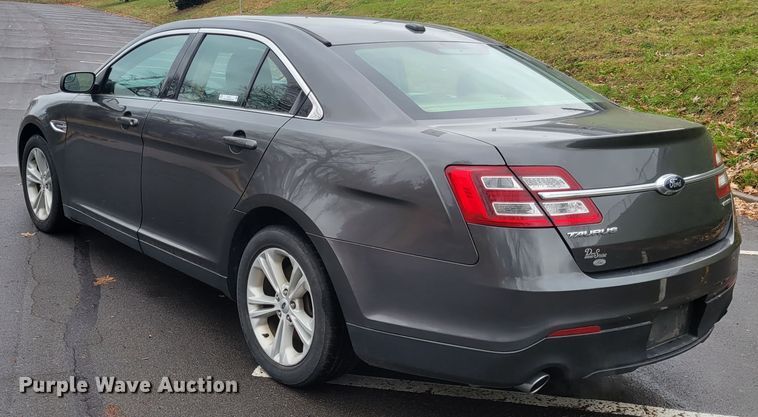 image for item IV9723 2016 Ford Taurus