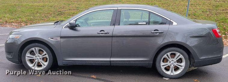 image for item IV9723 2016 Ford Taurus