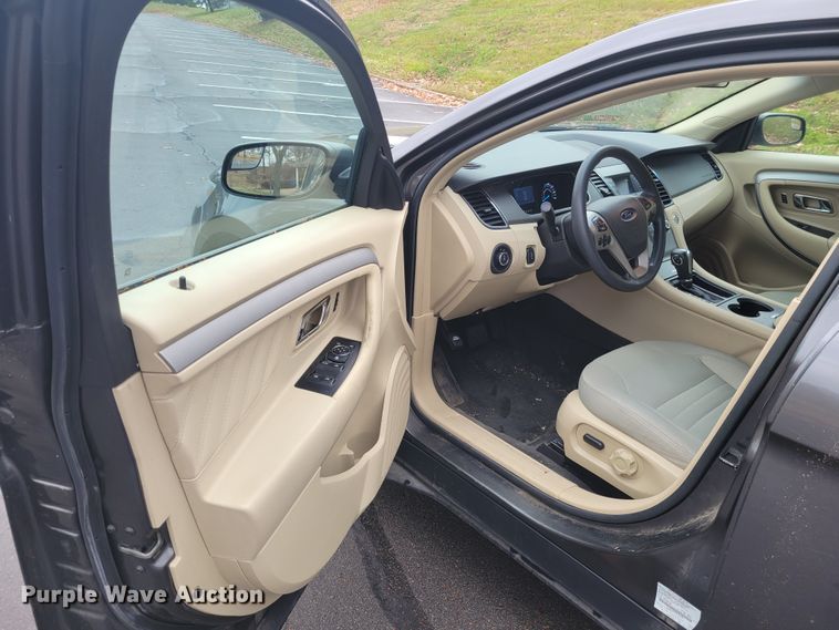 image for item IV9723 2016 Ford Taurus