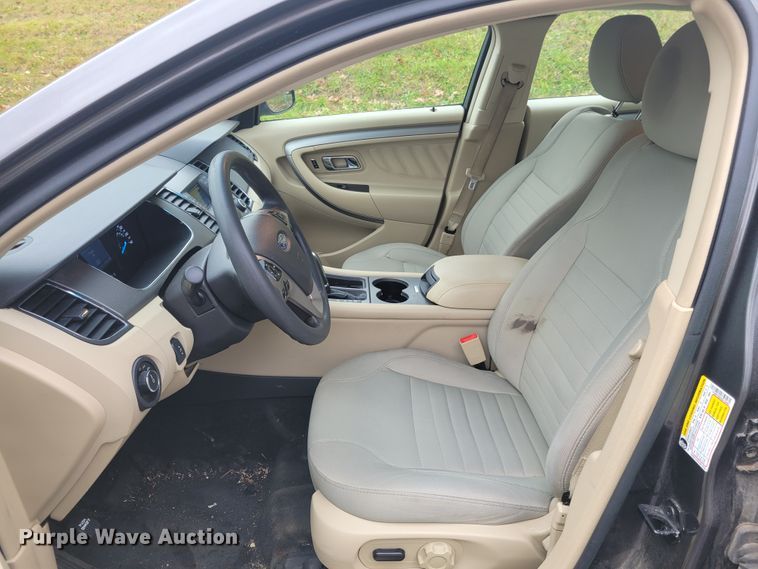 image for item IV9723 2016 Ford Taurus