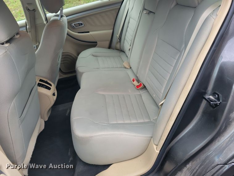 image for item IV9723 2016 Ford Taurus