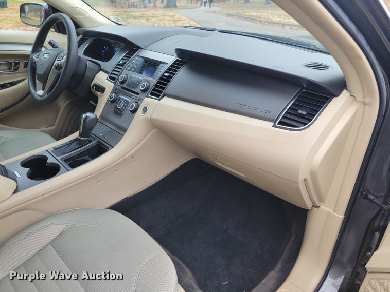 image for item IV9723 2016 Ford Taurus