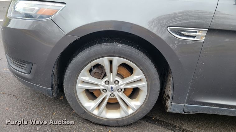 image for item IV9723 2016 Ford Taurus