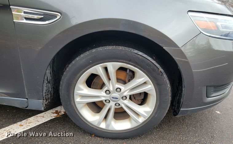 image for item IV9723 2016 Ford Taurus