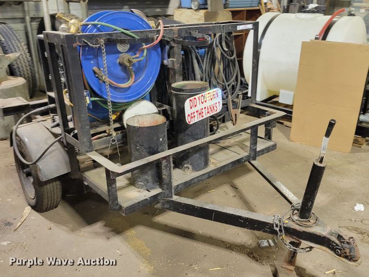 image for item IV9725 Miller Bobcat 225NT  welder/generator