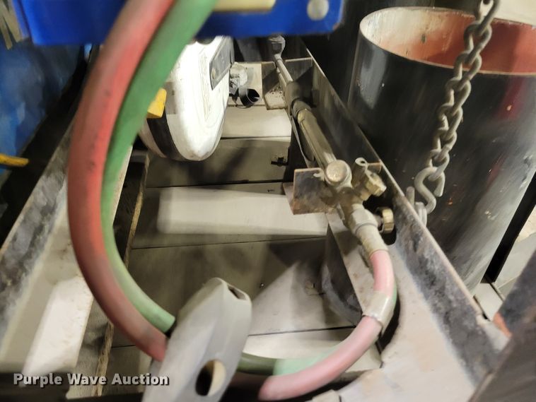 image for item IV9725 Miller Bobcat 225NT  welder/generator