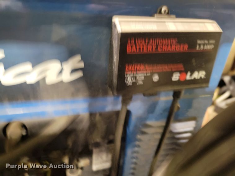 image for item IV9725 Miller Bobcat 225NT  welder/generator